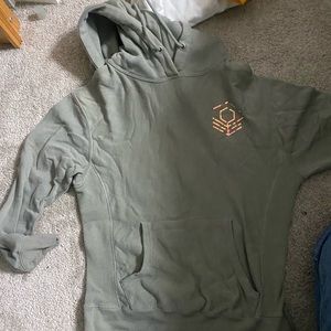 🤍3/35 sage green hoodie